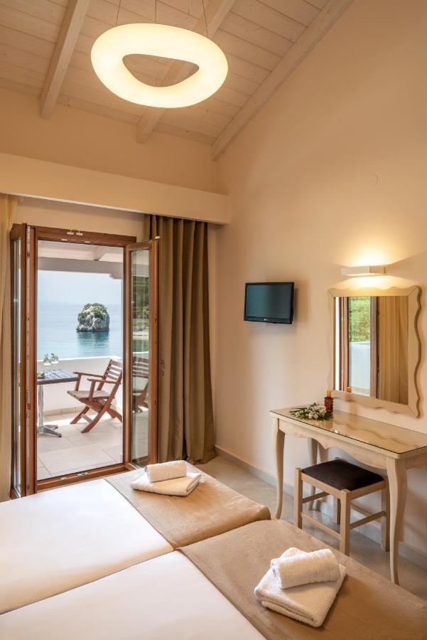 Krioneri Beach Studios Parga Exterior photo