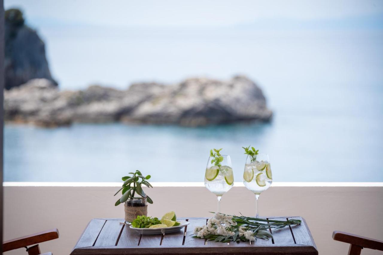 Krioneri Beach Studios Parga Exterior photo