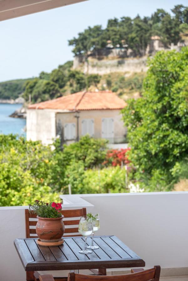 Krioneri Beach Studios Parga Exterior photo