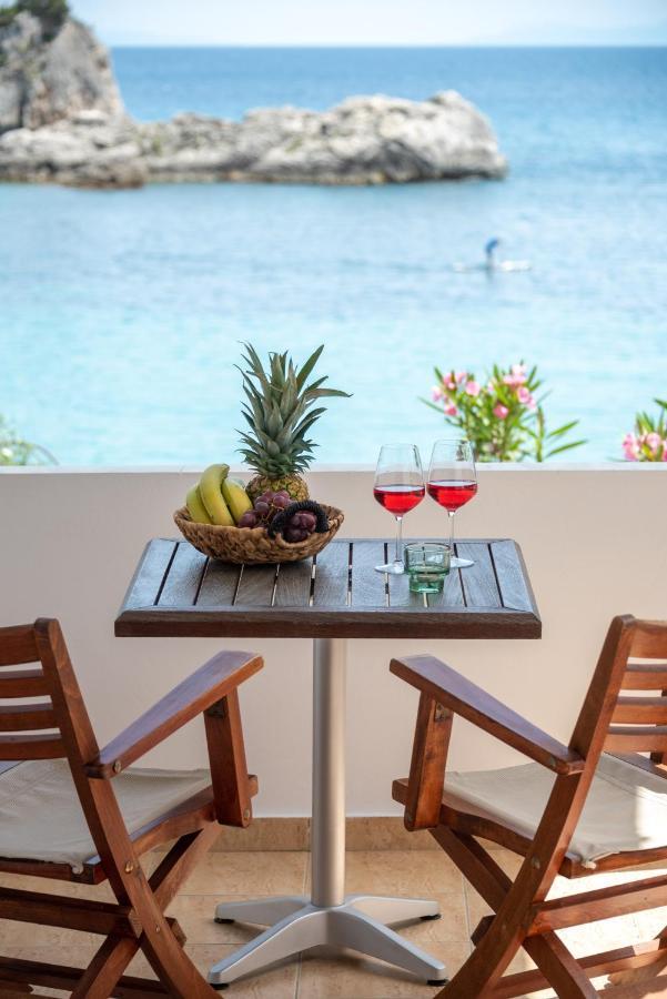 Krioneri Beach Studios Parga Exterior photo